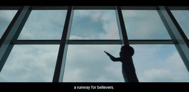 燃爆！新加坡发布视频，喊话世界：你我必将浴火重生