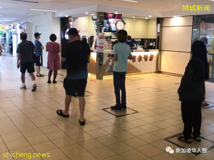 新增142例！新加坡解封第一天！全民报复性出门！全岛大排长龙