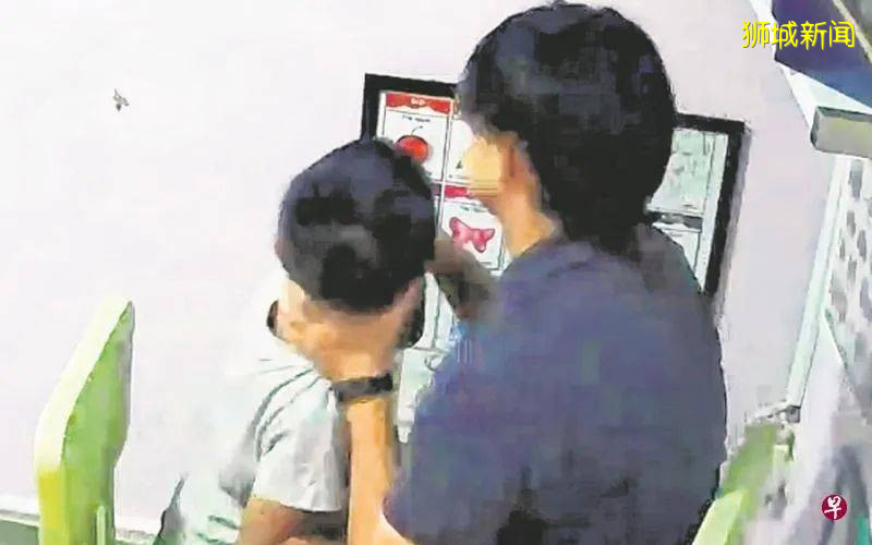 自闭儿涉嫌被护理治疗师“虐待”案 警方重新审查此案