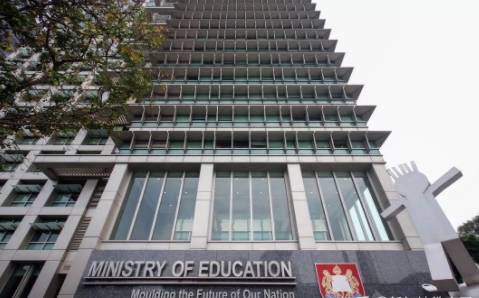 ​新加坡教育部新设李显龙提升学生创新奖，旨在关爱弱势学生