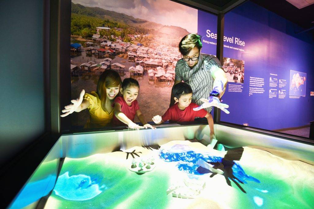 增广见闻去👣科学馆Earth Live地球展览🌍悬空漂浮地球、AR沙箱投影,展出亮点逐个看✨