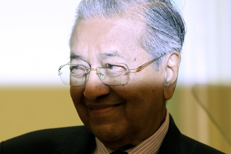 20200226-Mahathir half dark.jpg