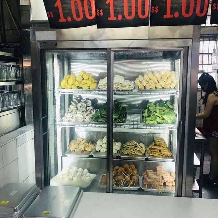 新加坡深夜食堂 ,营业至凌晨2点💡 Go Lok Lok 每串S$1 + 新开业促销,享受宵夜撸串的快乐咯🍢