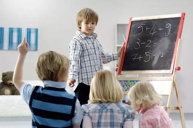 低龄儿童留学 住校、寄宿家庭、陪读该怎么选