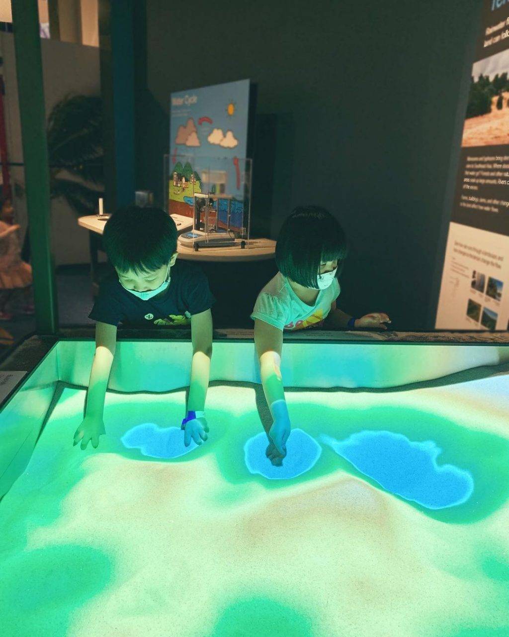 增广见闻去👣科学馆Earth Live地球展览🌍悬空漂浮地球、AR沙箱投影,展出亮点逐个看✨