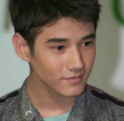 刷屏!史上最帅和尚火了!他到底是谁?新加坡10个最帅的男人表示不服