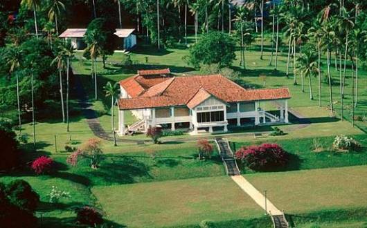 万圣节特辑🎃 7大新加坡灵异事件传闻地👻 废弃医院、神秘宫殿、谁是后座乘客😱