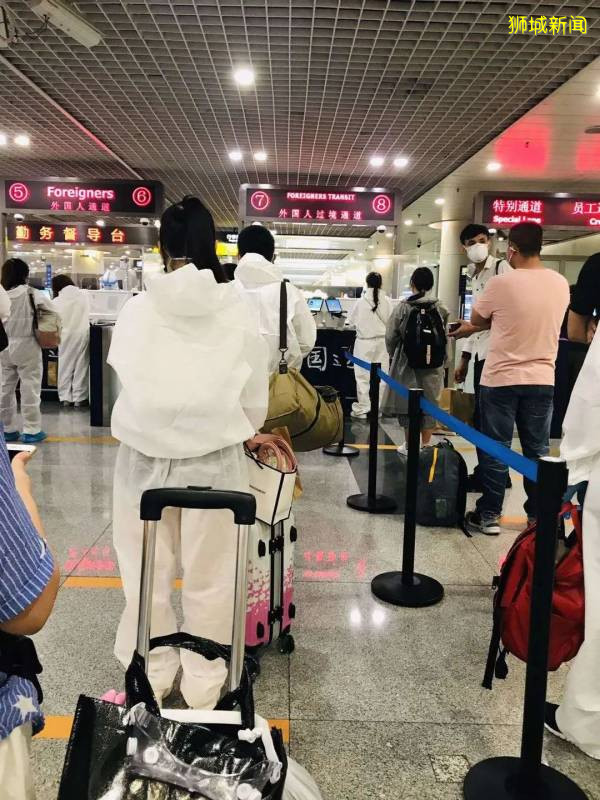 前天从新加坡飞成都全程经历（而且非常仔细）