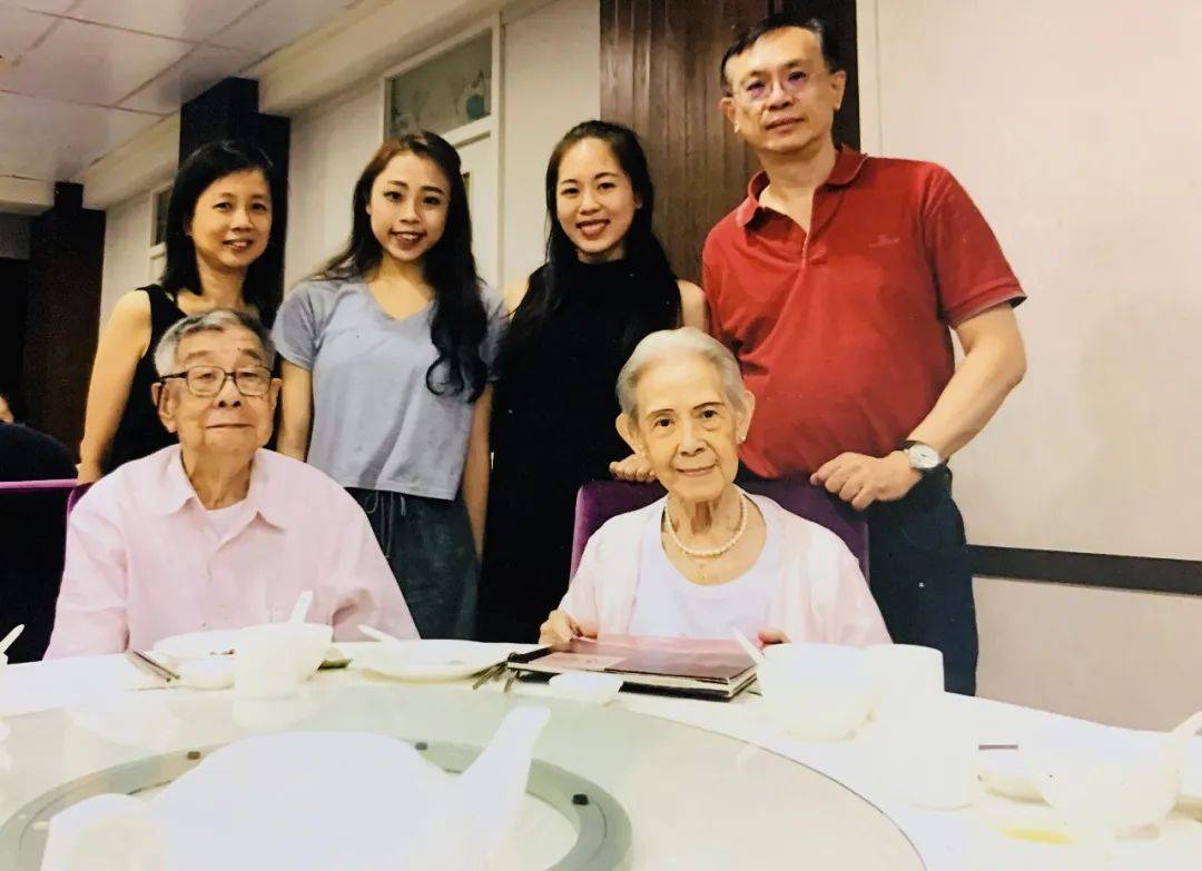 他手上那支笔——林琼专访