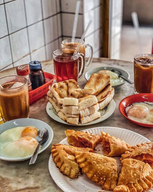早起鸟儿吃早餐！新加坡古早味咖啡店，传统老字号☕️ 牛油咖啡你喝过吗