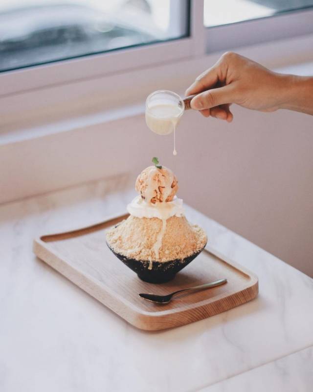 “泰幸福”开到凌晨的泰式甜点！装潢很网红，甜品很泰式！最接近泰国的美味