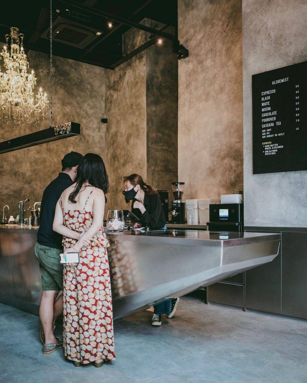 神秘魔幻黑暗大楼🏛内藏Alchemist咖啡馆☕低调奢华风格、手作咖啡面包，承包你的早午餐🖤