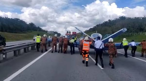 【飞机降落南北大道】机师是狮城著名骨外科医生 没离开机场免隔离