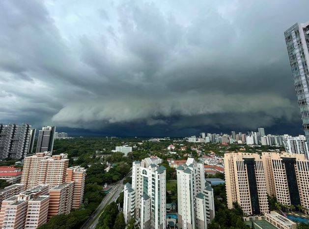 昨天的狂风暴雨！ PUB警告可能会有洪水爆发或淹水情况