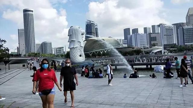大部分新加坡人都不觉得中国人是外国人 为什么呢？