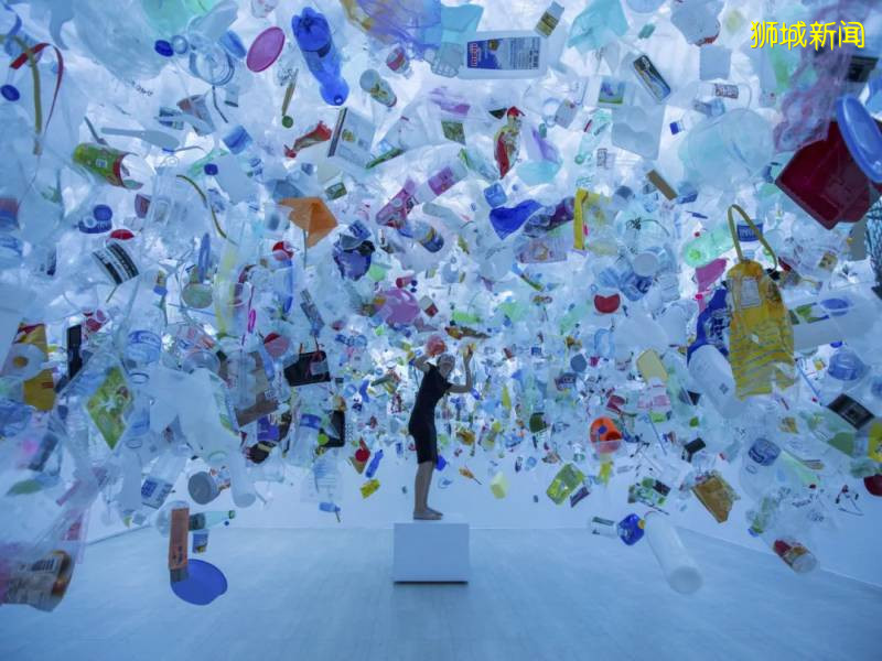 新加坡：塑料成“瘾”