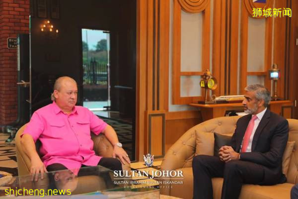 王宫很热闹 苏丹接见荷兰大使 狮城最高专员