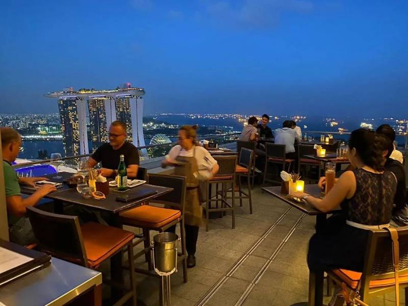 新加坡必须打卡的Roof Bar，每一个都是本命约会必备Bar