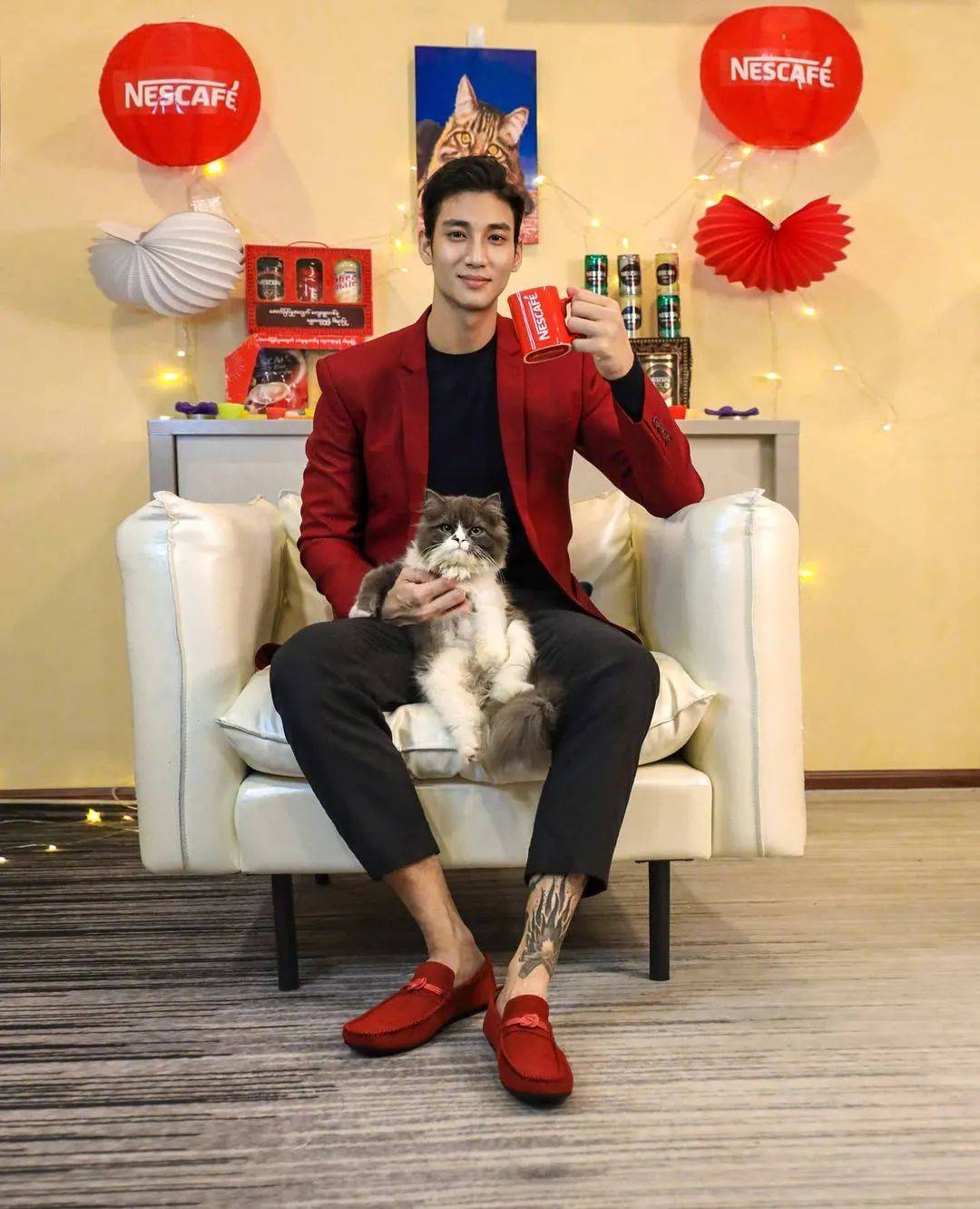 刷屏!史上最帅和尚火了!他到底是谁?新加坡10个最帅的男人表示不服