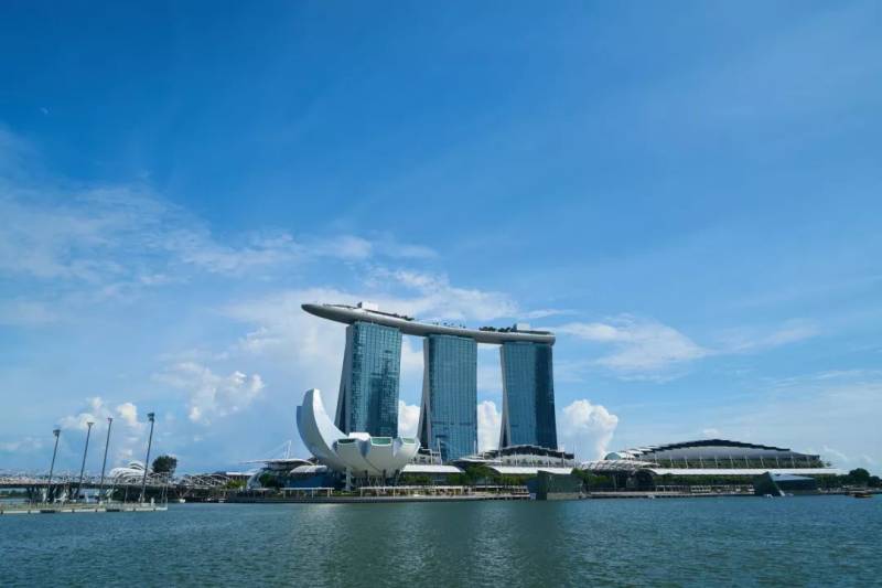新加坡留学 为什么新加坡是海外求职的首选？新加坡留学奖学金政策及优势专业有哪些