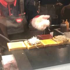 被韩剧“机智医生的生活”馋哭的这款韩国街头美食,新加坡也能轻松get