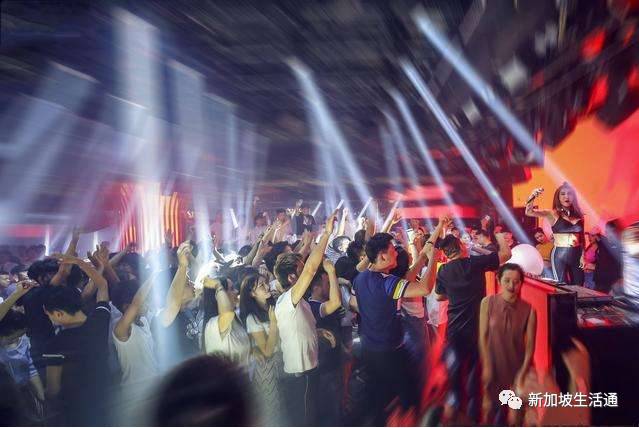 新加坡卫生部：解封第三阶段酒吧夜总会等 预料仍不会重开