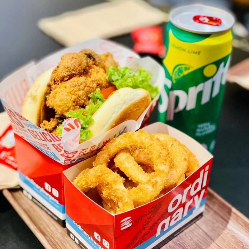 “Ordinary Burger”新晋汉堡专卖店🍔 厚实多汁肉饼、独创海鲜汉堡😍 一粒S$5.30起