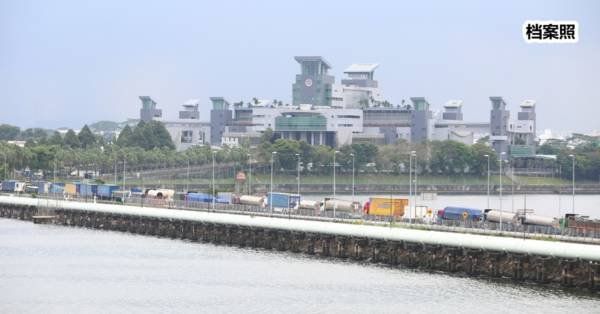 ◤肺炎疫情◢ 罗厘司机入境新国筛检 结果呈阳 被令折返