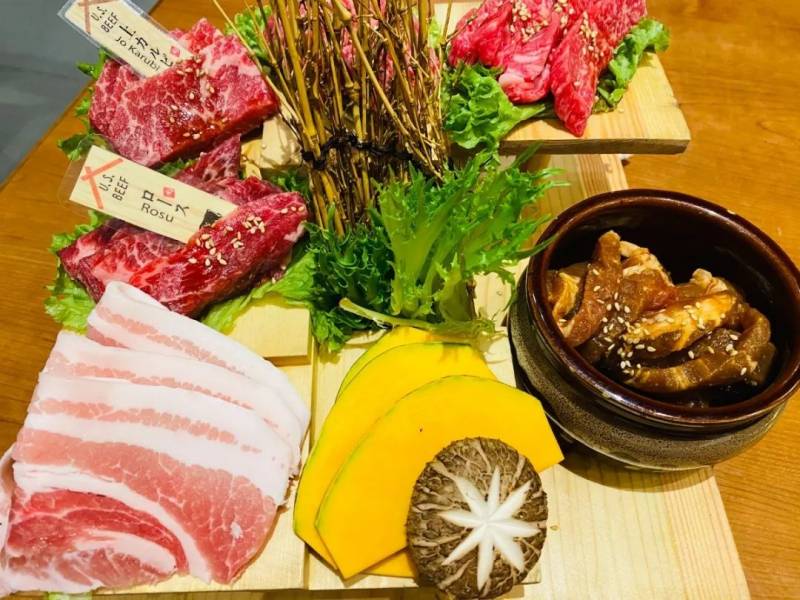 连续5家餐厅订位失败后，我walk in了这家空荡荡和牛烤肉店Wagyu Aoyama