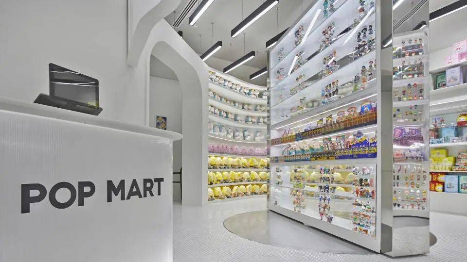 POP MART泡泡玛特东南亚首间官方旗舰店于Funan Mall正式开张
