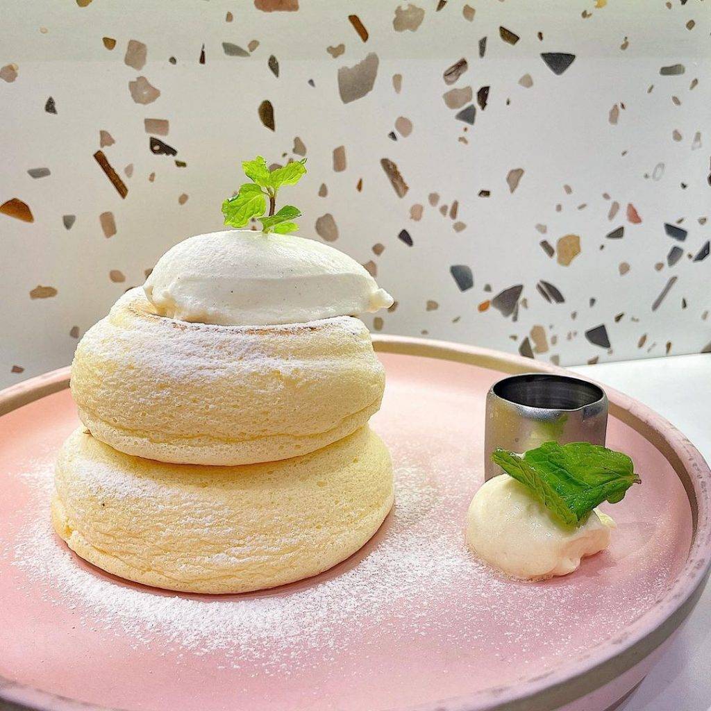 Fluff Stack第3间分店落在Westgate🎉轻盈如云朵、配料超大方✨新店2月份开张