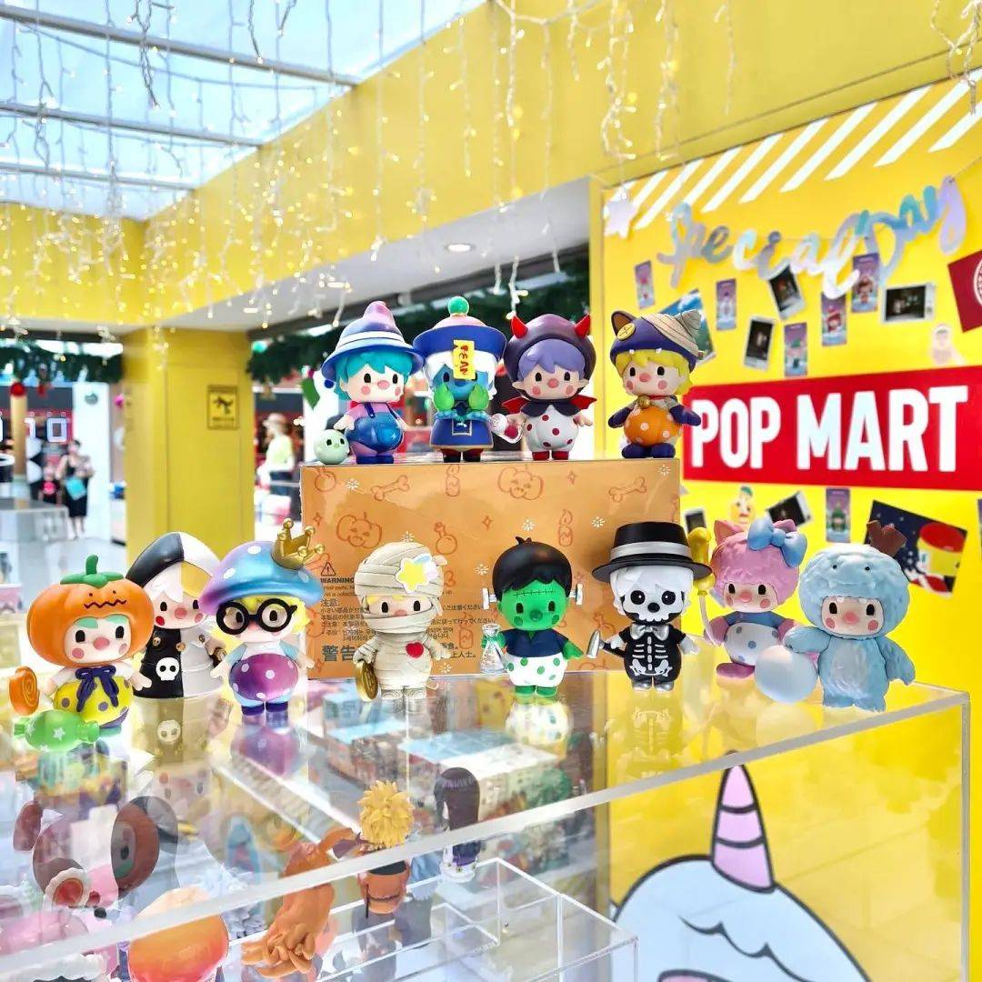 POP MART泡泡玛特东南亚首间官方旗舰店于Funan Mall正式开张