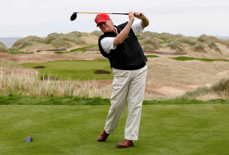 20200928 trump golf.jpg