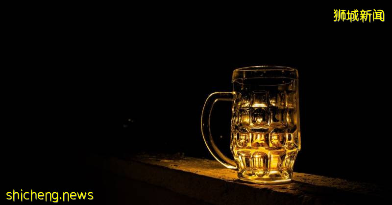 【新国CCB】多次禁区喝酒还袭警 大马男罚1.2万监4星期