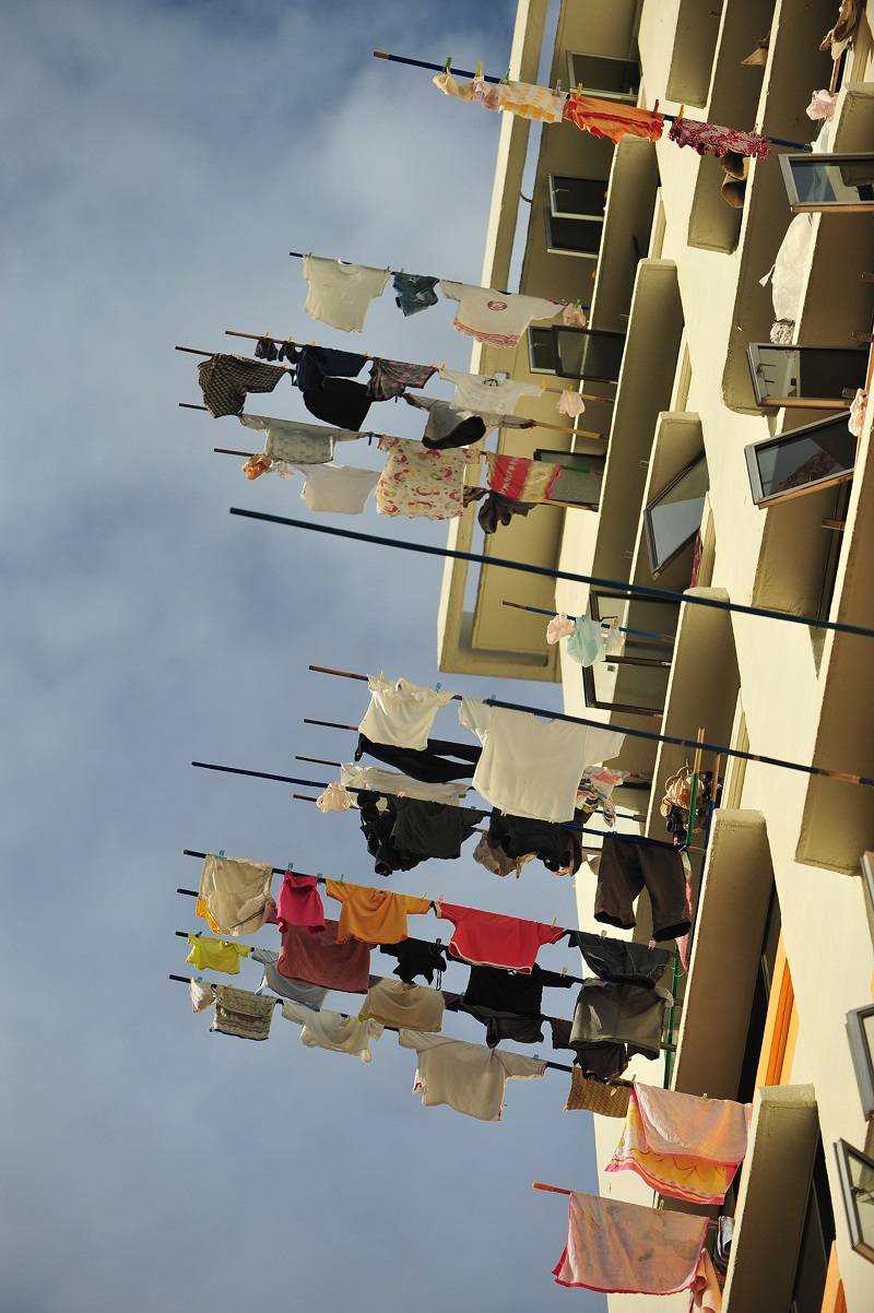 Drying clothes in Singapore flats.jpg