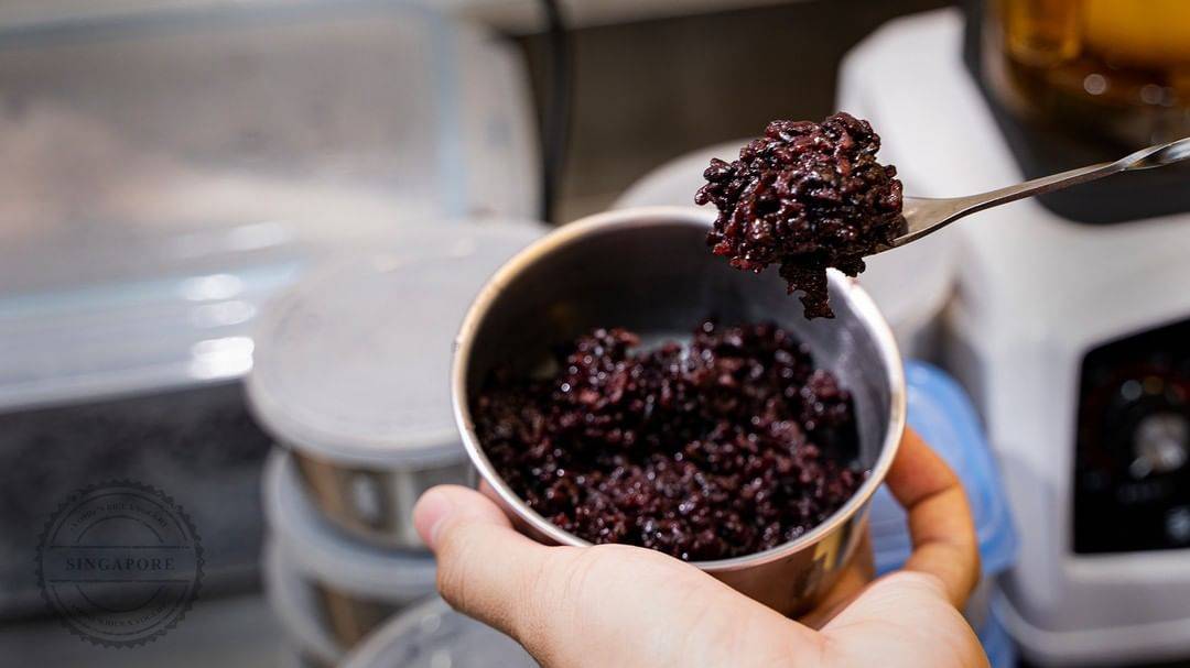 开到哪火到哪的低卡神仙饮料“有米酸奶”开到乌节路！本周末全店买一送一，赶紧冲鸭