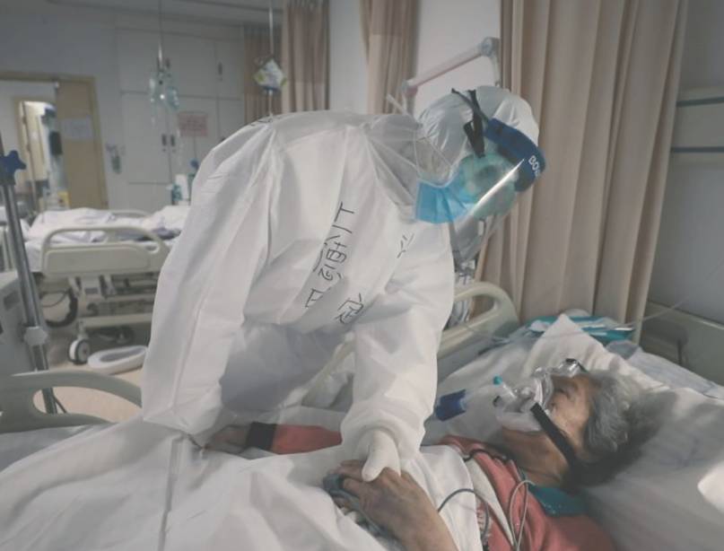 记录武汉封城的纪录片《76天》本周在新加坡上映