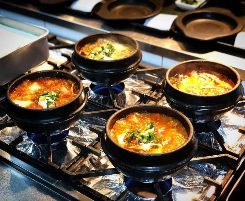 Sundubu Jjigae 순두부찌개 韩国美食