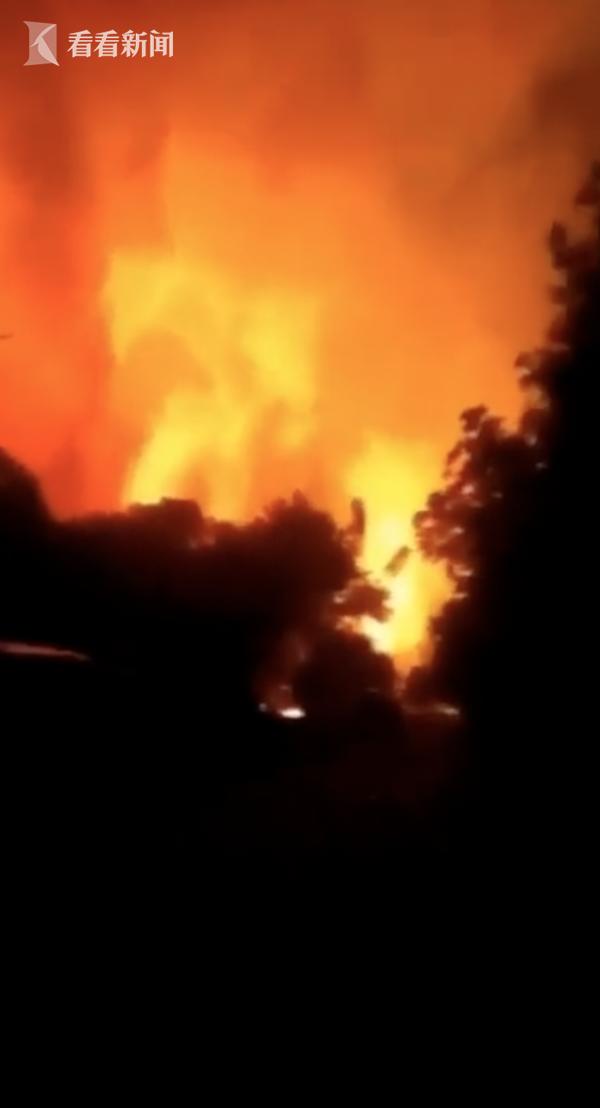 印尼炼油厂凌晨发生爆炸居民尖叫逃离 火势5公里外可见