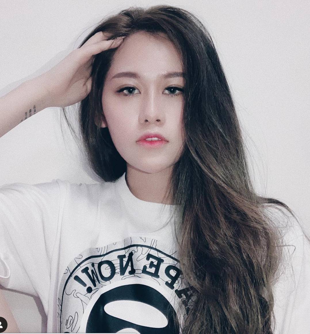 新加坡"最美"女网红风光出狱了!她过得怎么样