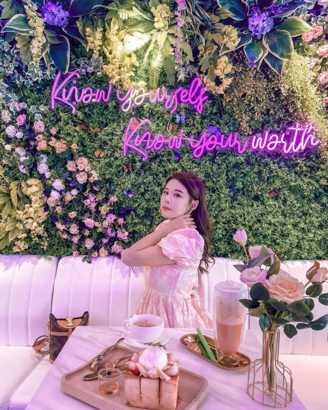 “泰幸福”开到凌晨的泰式甜点！装潢很网红，甜品很泰式！最接近泰国的美味