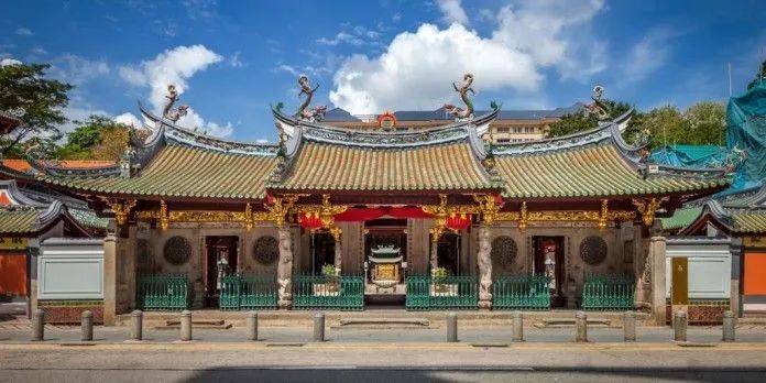 在新加坡过年，就去这十大香火最旺的寺庙祈福吧！据说有求必应哦