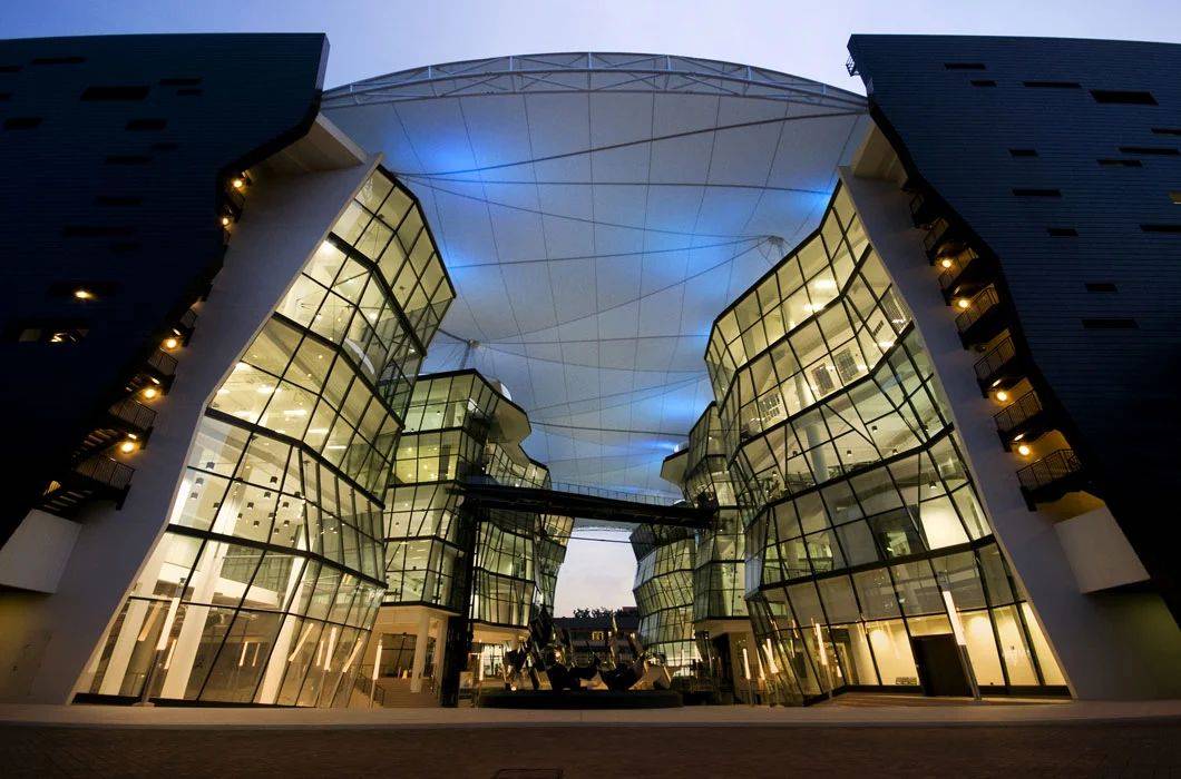 Bugis惊现虞书欣？上海白富美为啥都爱来新加坡留学