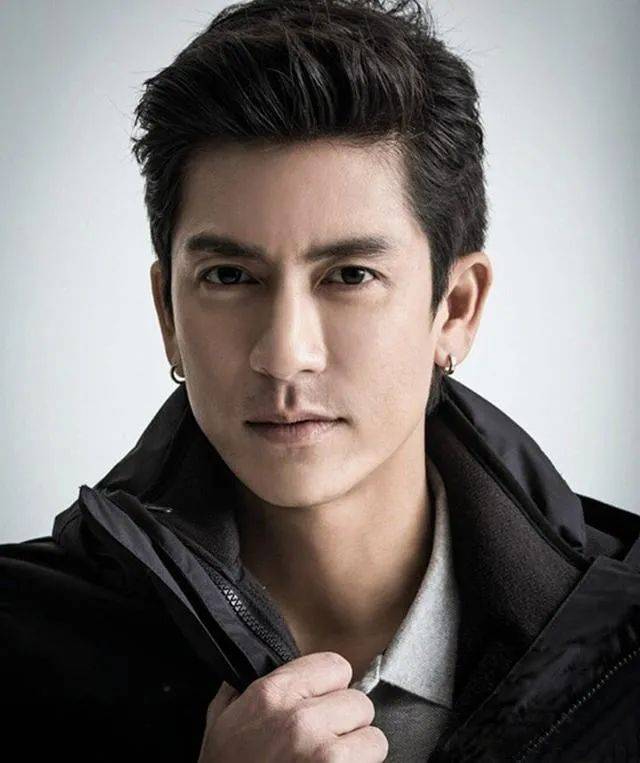 刷屏!史上最帅和尚火了!他到底是谁?新加坡10个最帅的男人表示不服