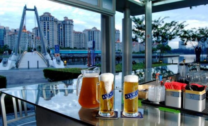 brewerkz-indoor-stadium-alfresco