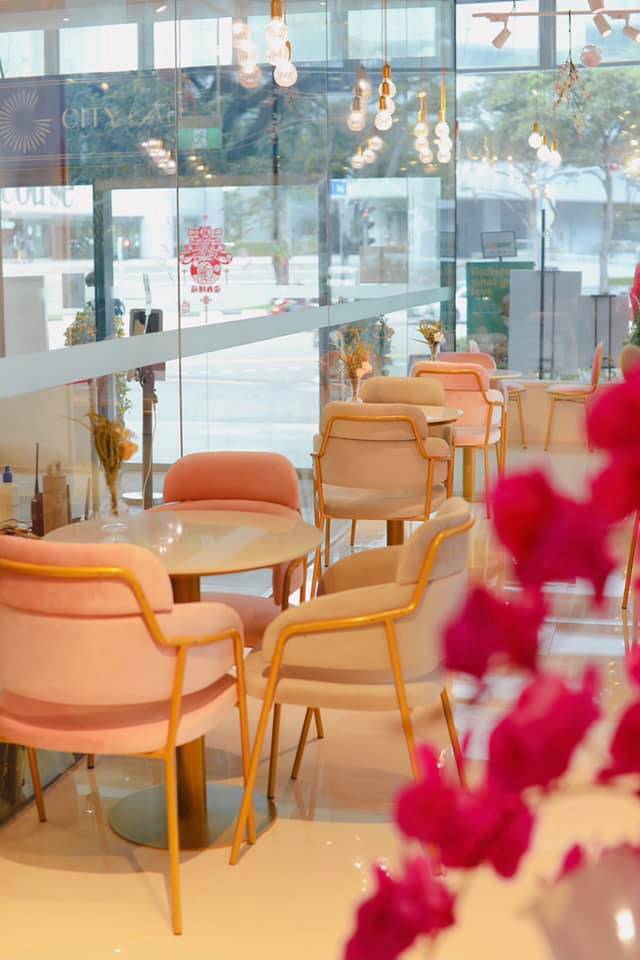 原YTEA奶茶店升级店面，更大更漂亮的仙女风plus版本Café！等你来打卡