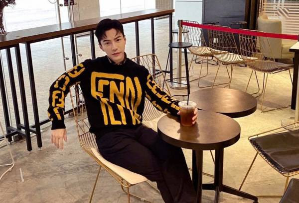 想接爸爸到狮城住 王冠逸月底乔迁大房子