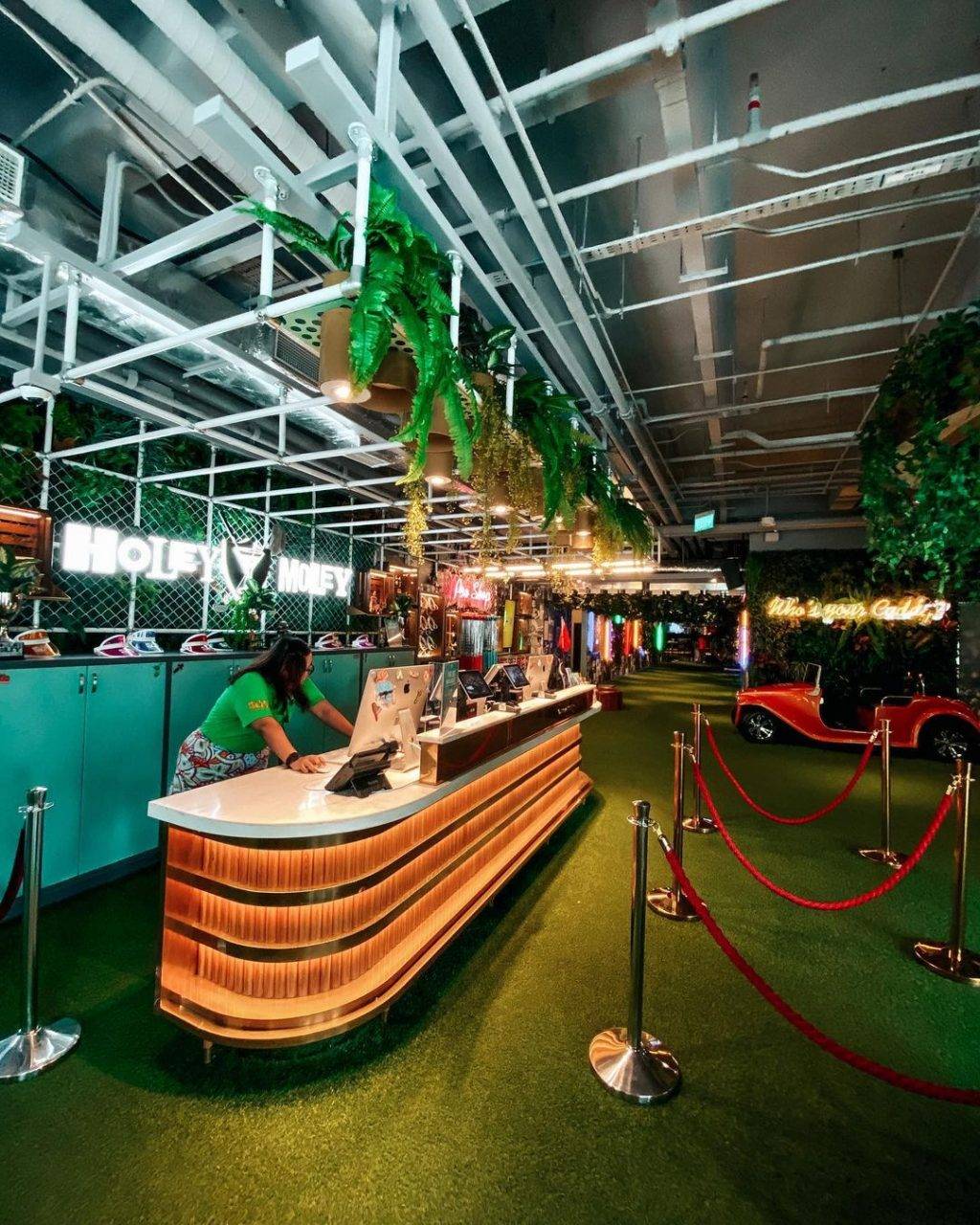 夜猫出游🔛 10大夜间娱乐活动，开启嗨皮夜生活！玩转新加坡密室、保龄球、超夯货柜