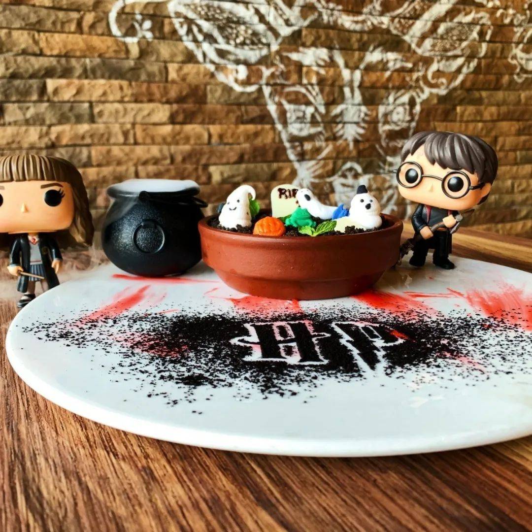 新加坡哈利波特主题餐厅Platform 1094，带你潜入霍格沃茨魔法世界