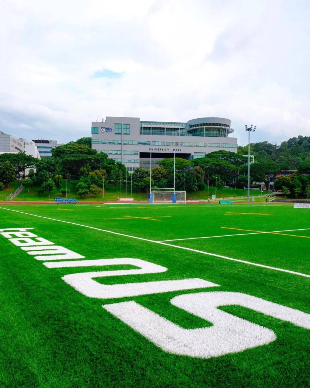 人间四月,来感受新加坡国立大学的春天